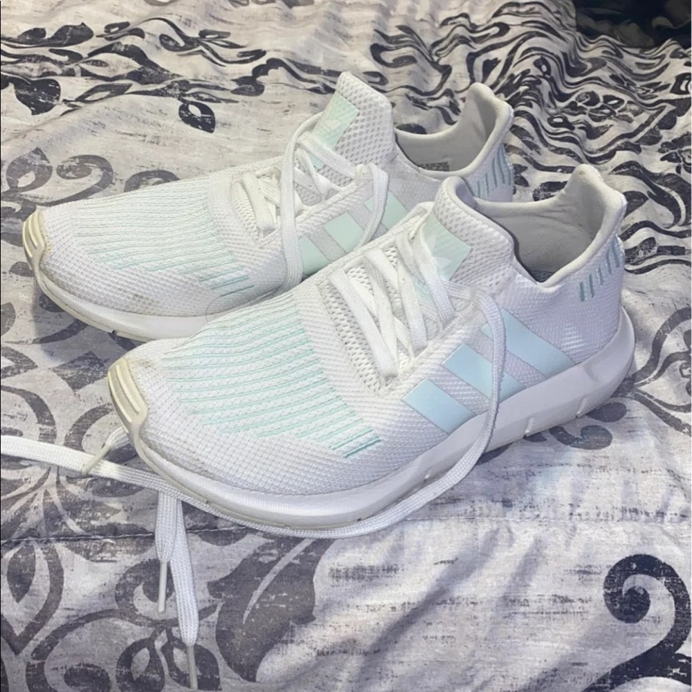 Adidas swift run